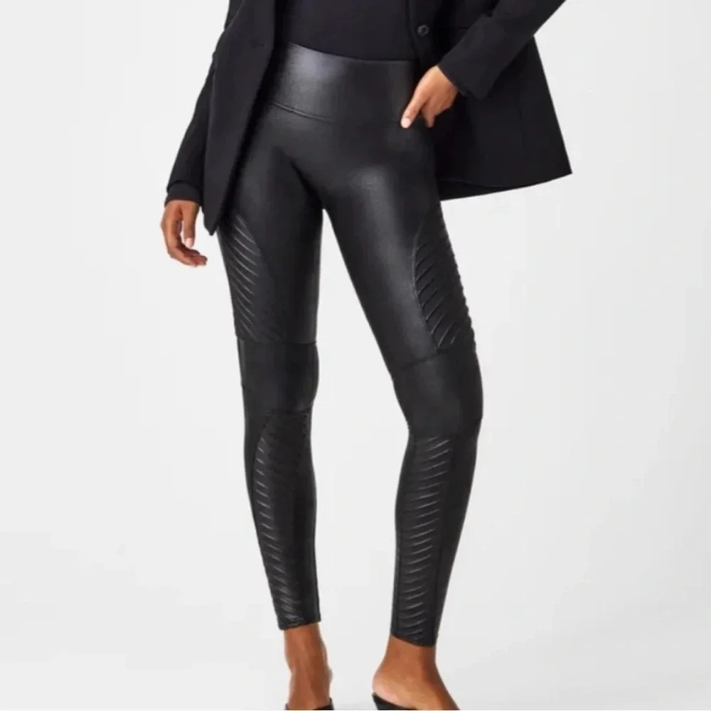 SPANX Faux Leather Moto Leggings in Very Black. Small. Like new!